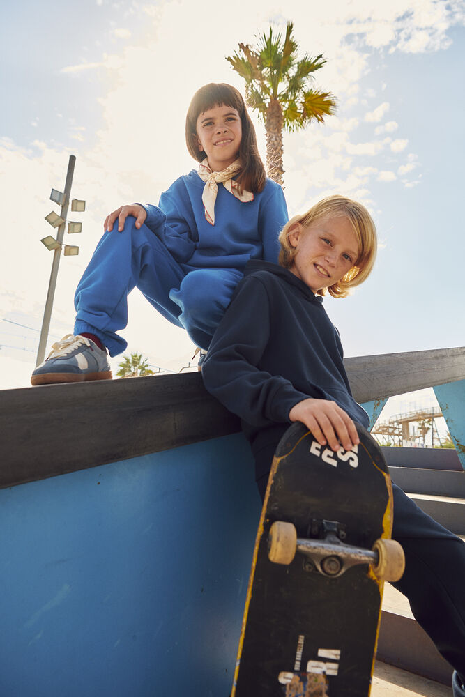 Sweat enfant personnalisable blanc à capuche avec poche centrale en polycoton épais 280g